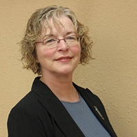 Professor Lynn Robertson