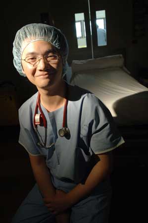 Dr Yi Chen, a PhD student in the Department of Surgery at Southern Clinical School and MIMR